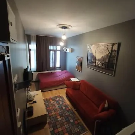 Beyoglu Taksim'de Studyo Daire 8 Daire *
